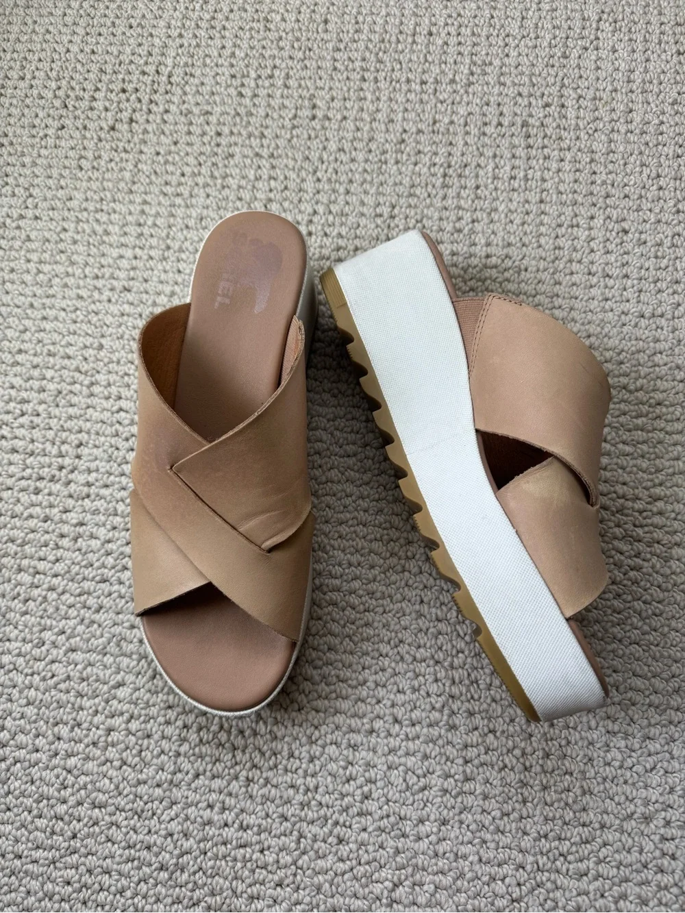 Sorel Cameron Flatform Mules Size 9